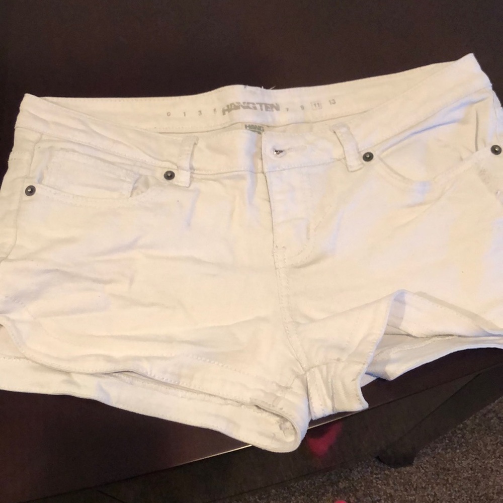 white jean shorts